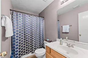 9906 Farrell Dr, Houston, TX 77070 - Photo 17