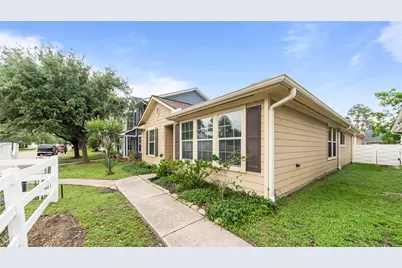 9906 Farrell Drive, Houston, TX 77070 - Photo 3