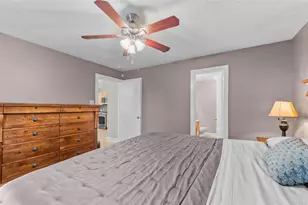 9906 Farrell Dr, Houston, TX 77070 - Photo 13