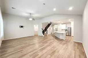 10714 Cliffs View Dr Dr, Rosharon, TX 77583 - Photo 11