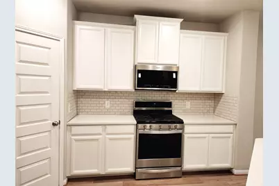 10714 Cliffs View Dr Drive, Rosharon, TX 77583 - Photo 5