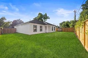 10426 Royal Oaks Dr, Houston, TX 77016 - Photo 19