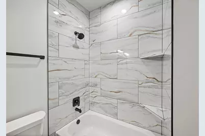 10426 Royal Oaks Drive, Houston, TX 77016 - Photo 13