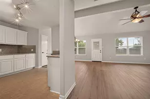 16299 Hidden Deer Ln, Conroe, TX 77302 - Photo 3