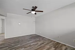 2729 Main St, La Marque, TX 77568 - Photo 1