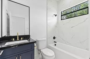 5110 Longmeadow St, Houston, TX 77033 - Photo 21