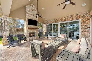 17807 Fairhaven Gateway Dr, Cypress, TX 77433 - Photo 3