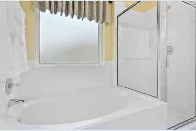 3322 Eves Landing Court, Richmond, TX 77498 - Photo 5