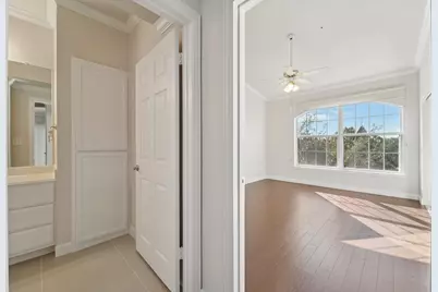 2111 S Welch Street #A318, Houston, TX 77019 - Photo 17