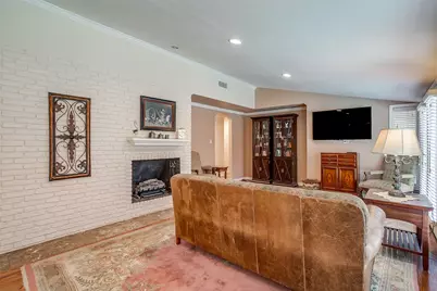 2608 Hartwood Drive, Fort Worth, TX 76109 - Photo 11