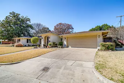 2608 Hartwood Drive, Fort Worth, TX 76109 - Photo 7