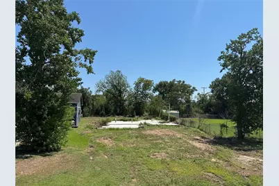 2522 16th Street, Hempstead, TX 77445 - Photo 3