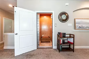 403 Marina View Dr, Webster, TX 77598 - Photo 21