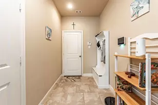 403 Marina View Dr, Webster, TX 77598 - Photo 17