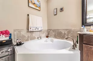 403 Marina View Dr, Webster, TX 77598 - Photo 33