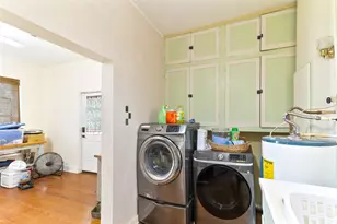 2420 Avenue H, Bay City, TX 77414 - Photo 13