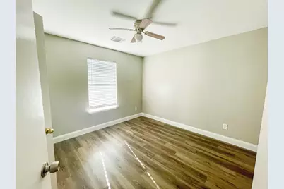 11913 Longwood Garden Way, Houston, TX 77047 - Photo 17