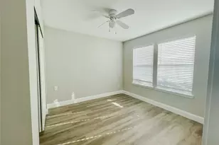 11913 Longwood Garden Way, Houston, TX 77047 - Photo 9