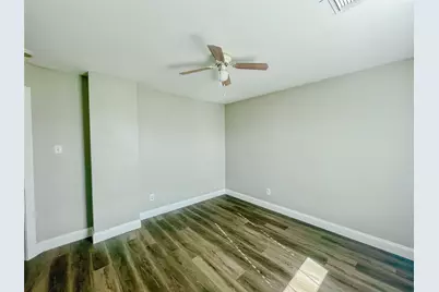 11913 Longwood Garden Way, Houston, TX 77047 - Photo 19