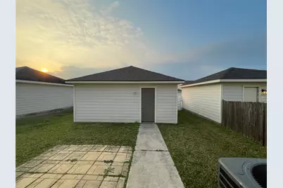 11913 Longwood Garden Way, Houston, TX 77047 - Photo 27