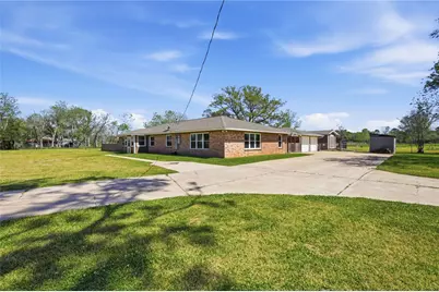 4215 County Road 182, Alvin, TX 77511 - Photo 5