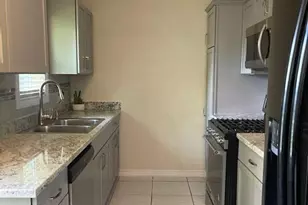 5206 Madden Ln, Houston, TX 77048 - Photo 7