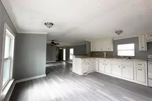 10037 Lazy Oaks Dr, Conroe, TX 77306 - Photo 13