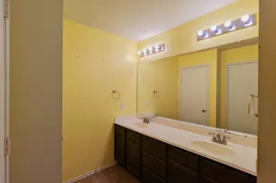 8815 Lyndonnille Falls Ln, Houston, TX 77078 - Photo 13