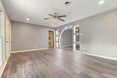 8421 Baker Drive, Houston, TX 77017 - Photo 3