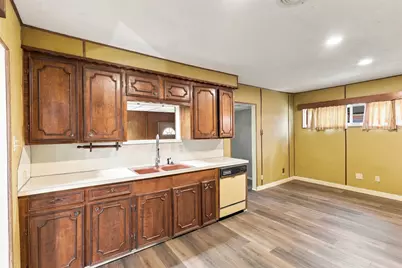 8421 Baker Drive, Houston, TX 77017 - Photo 11