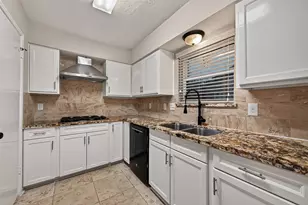 1818 Lansdowne Dr, Richmond, TX 77406 - Photo 17