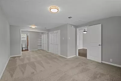5931 Southville Street, Houston, TX 77033 - Photo 7