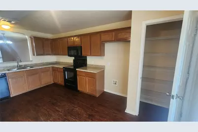 708 Eagles Glen, Schertz, TX 78108 - Photo 3