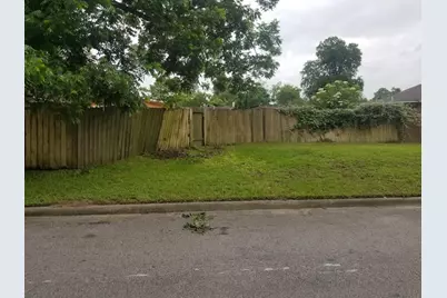 1407 Amundsen Street, Houston, TX 77009 - Photo 5