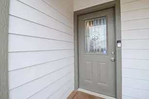 5615 Barton St, Houston, TX 77028 - Photo 5