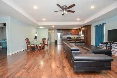 5615 Barton Street, Houston, TX 77028 - Photo 9