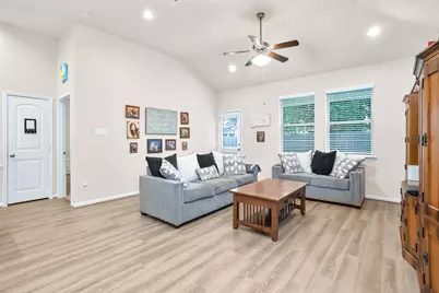 18806 Legend Oaks Drive, Magnolia, TX 77355 - Photo 13