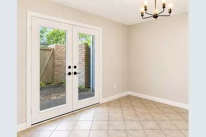 6106 W Airport Boulevard #18, Houston, TX 77035 - Photo 13