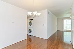 2255 Braeswood Park Dr, Houston, TX 77030 - Photo 9
