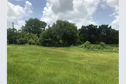 117 W Archer Road, Baytown, TX 77521 - Photo 5