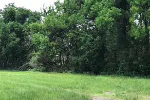 117 W Archer Rd, Baytown, TX 77521 - Photo 7