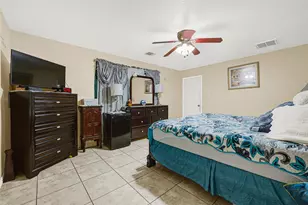 6522 Green Pear Ln, Houston, TX 77049 - Photo 15