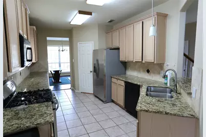 3327 Summerwood Lane, Pearland, TX 77584 - Photo 7