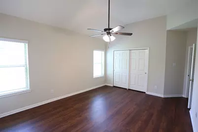 3327 Summerwood Lane, Pearland, TX 77584 - Photo 17