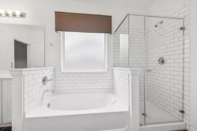 215 Freeman Boulevard, West Columbia, TX 77486 - Photo 15