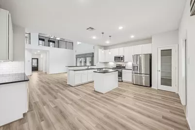 215 Freeman Boulevard, West Columbia, TX 77486 - Photo 9