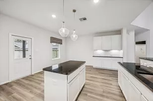 215 Freeman Blvd, West Columbia, TX 77486 - Photo 11