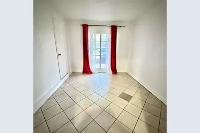 6406 Tall Willow Drive, Houston, TX 77088 - Photo 11