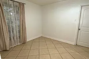 6406 Tall Willow Dr, Houston, TX 77088 - Photo 9