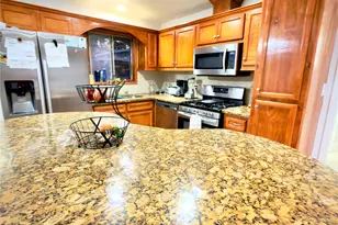 6406 Tall Willow Dr, Houston, TX 77088 - Photo 5